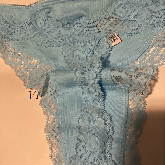 Victoria’s Secret Women’s Panties Thong - Picture 8 of 10